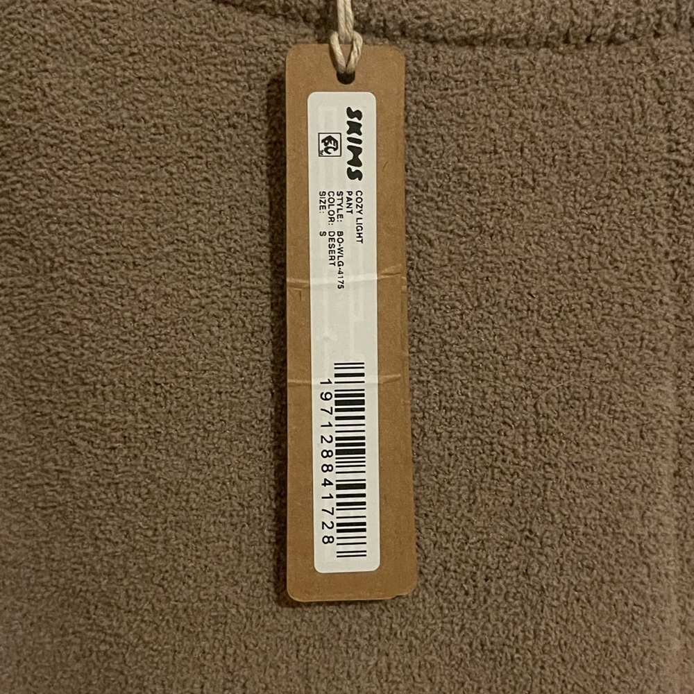 NWT SKIMS COZY LIGHT PANT DESERT S *Minor Flaw* - Picture 3 of 5